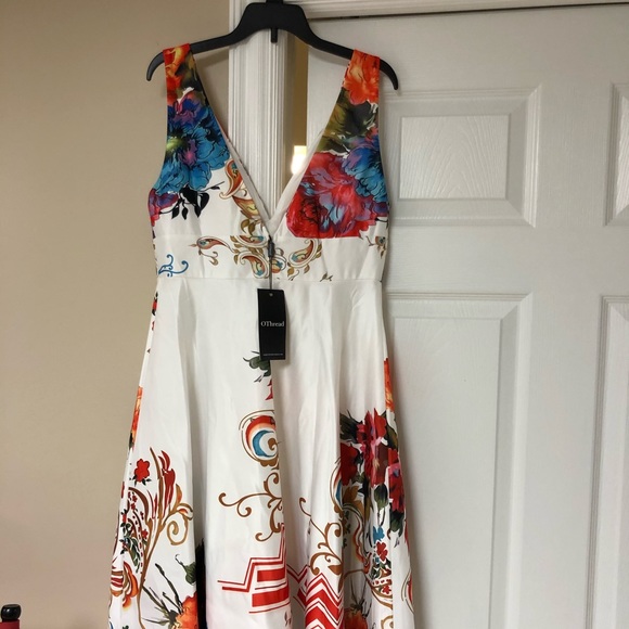 50’s style dress with low-cut front and back - Picture 4 of 4